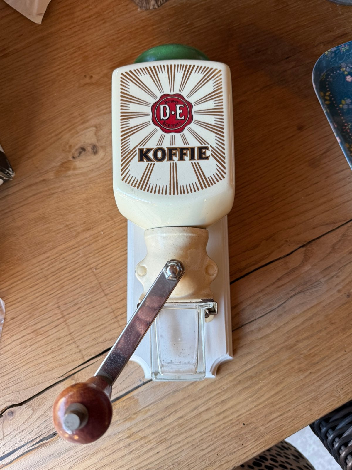 Vintage Douwe Egberts wandkoffiemolen, Antiek en Kunst, Antiek | Keukenbenodigdheden, Ophalen of Verzenden