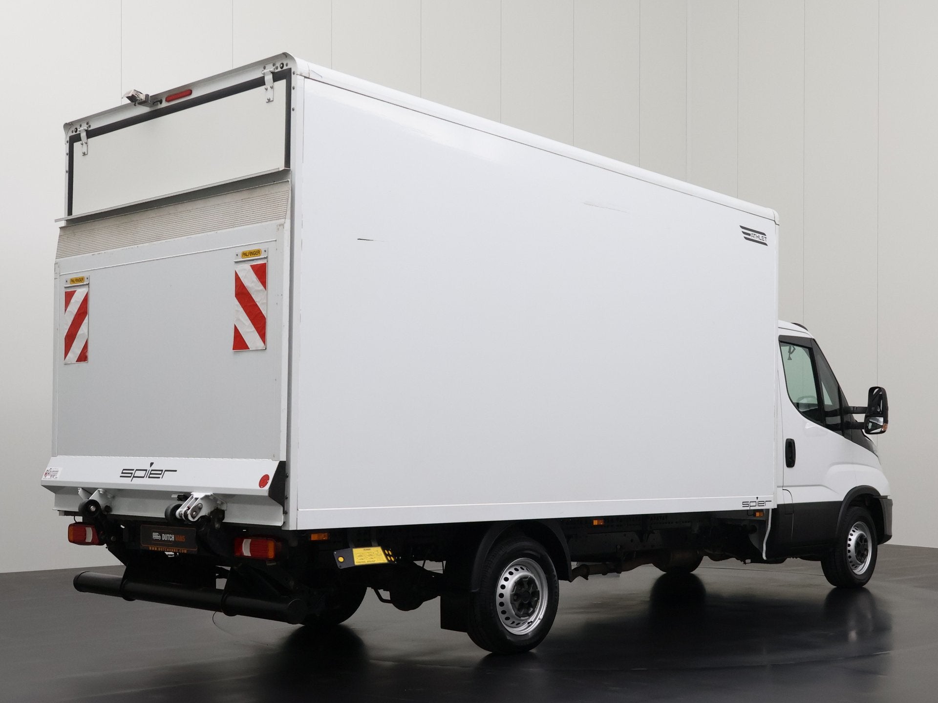 Iveco Daily 35S14 Bakwagen+Laadklep | 1000Kg Laadvermogen |, Gebruikt, Euro 6, 143 pk, Iveco