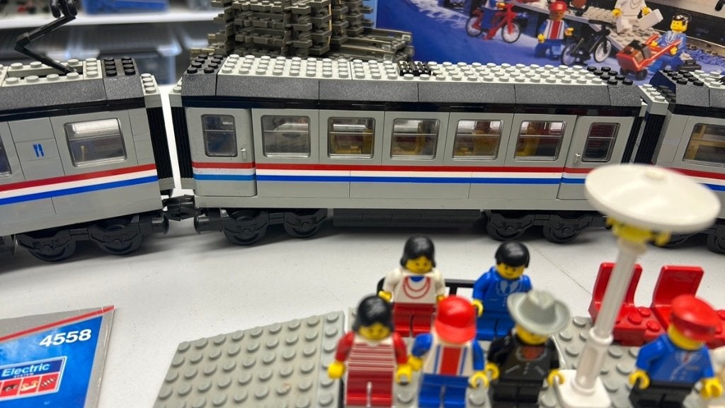 SB2925 Lego trein 4558 9v metroliner compl. +doos +boekje., Ophalen of Verzenden, Zo goed als nieuw