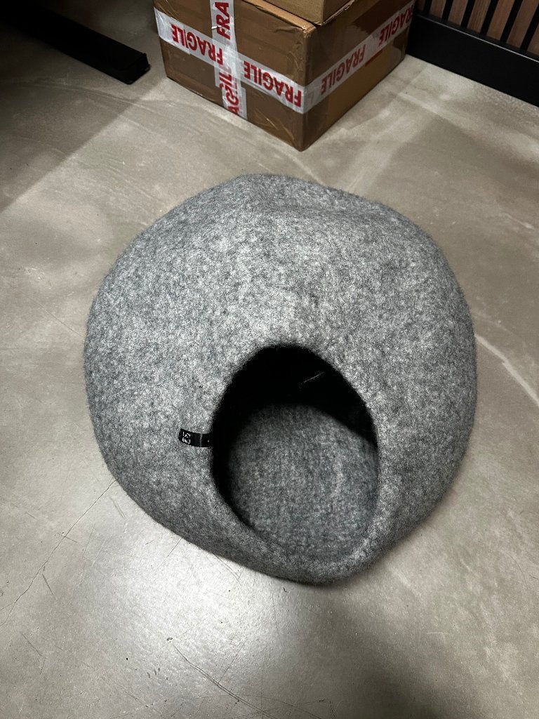 PEBBLE vilten grot voor katten, Ophalen, Nieuw