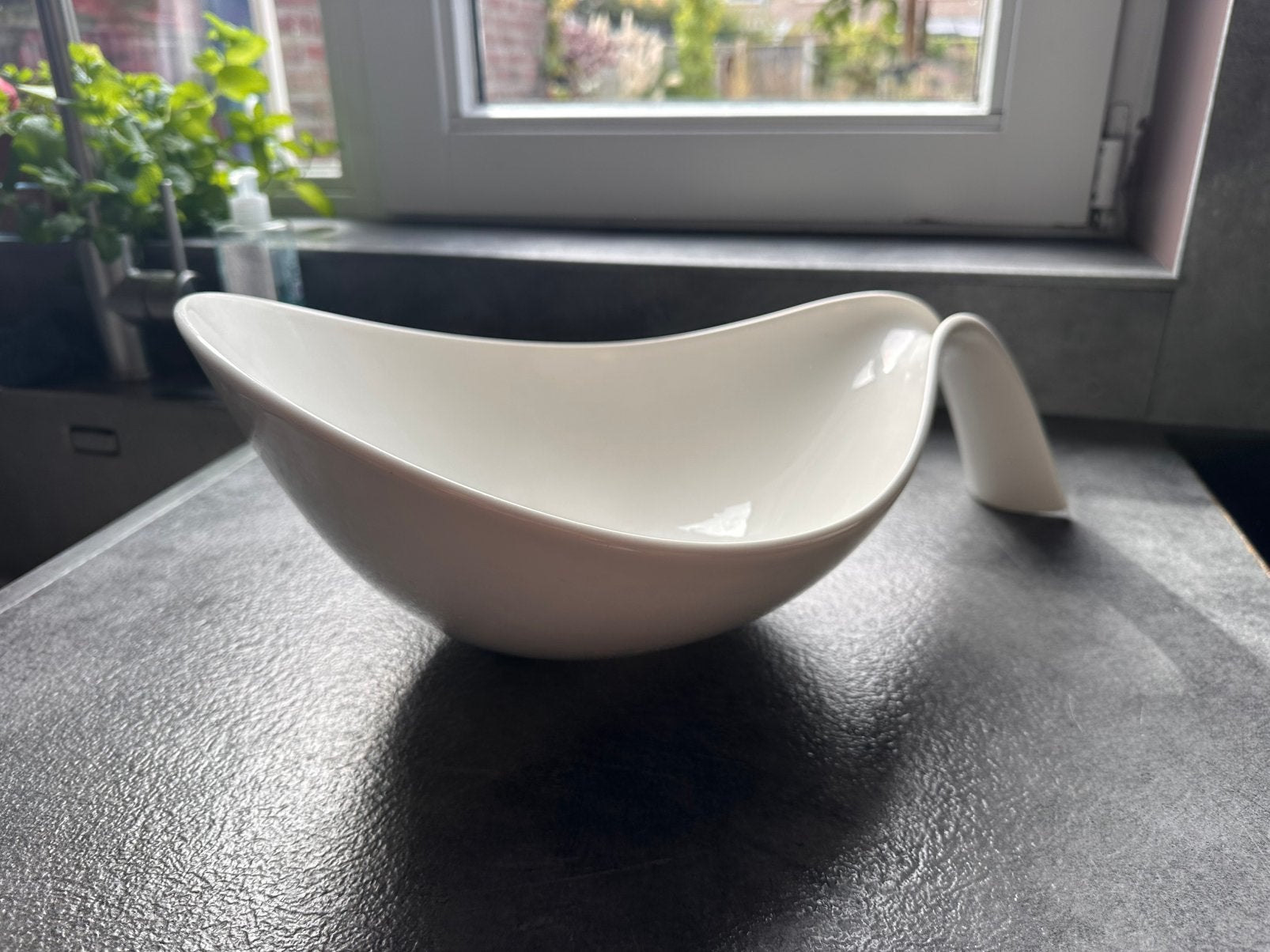Villeroy & Boch Flow slaschaal, Ophalen of Verzenden, Zo goed als nieuw, Rond