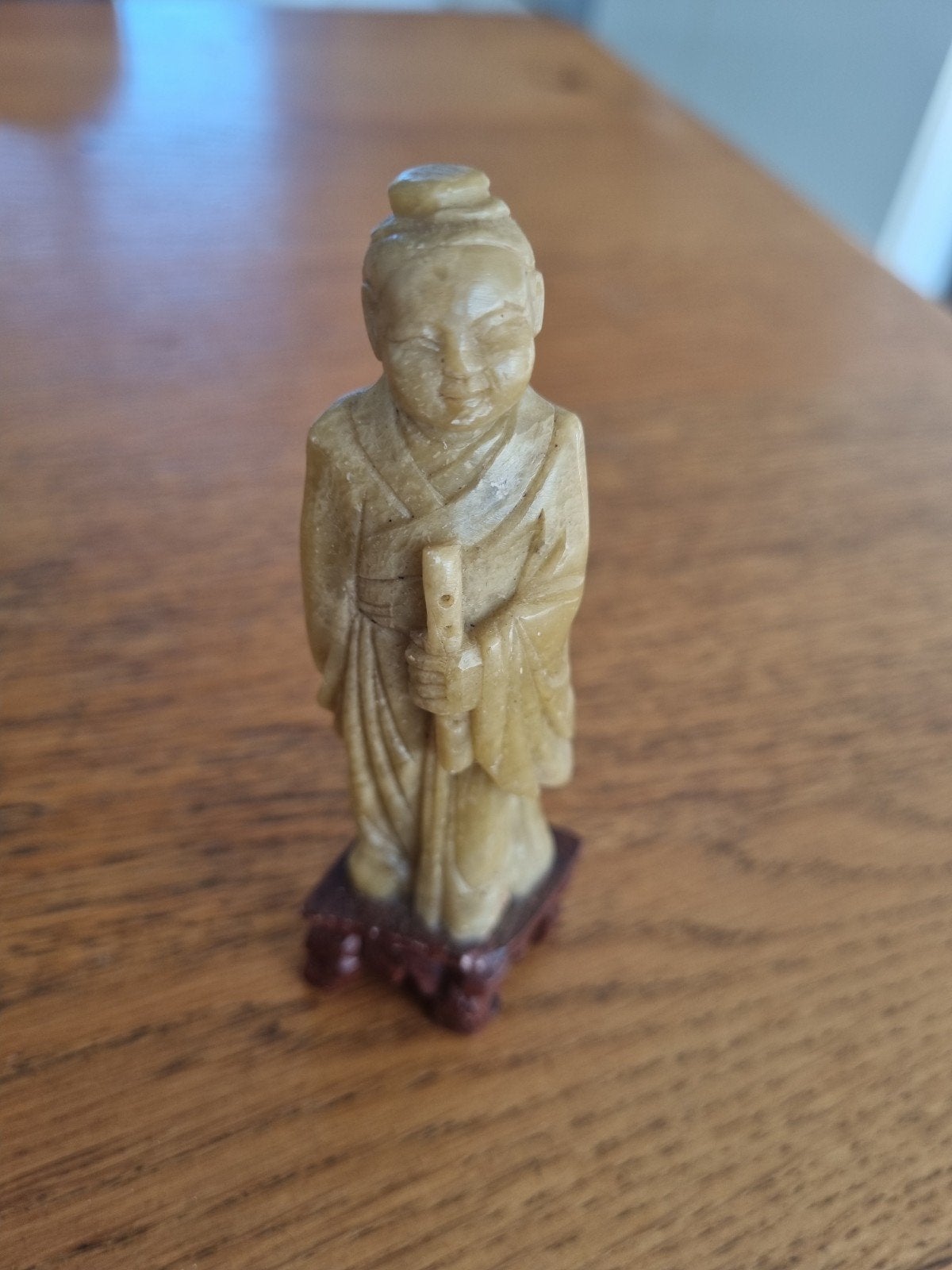 Oud Chinees beeldje van speksteen, man met fluit, Steen/keramiek, Beige, Ophalen of Verzenden, Handgemaakt