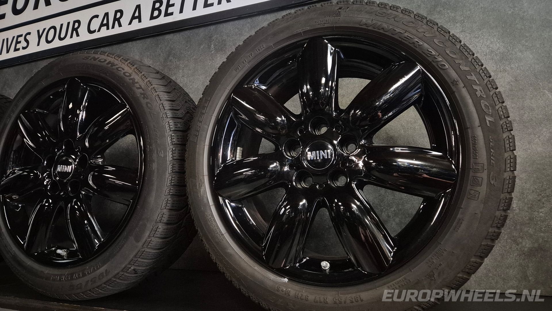 17 inch Mini velgen Clubman F54 F55 F56 JCW 528 winterbanden, Gebruikt, -, -, Banden en Velgen