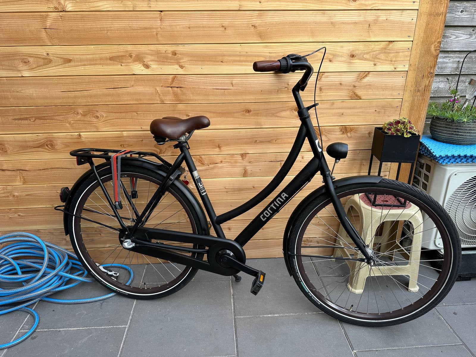 Zo goed als nieuw Cortina U1 Transport 28 inch omafiets., Fietsen en Brommers, Fietsen | Dames | Damesfietsen, Versnellingen, 56 cm of meer