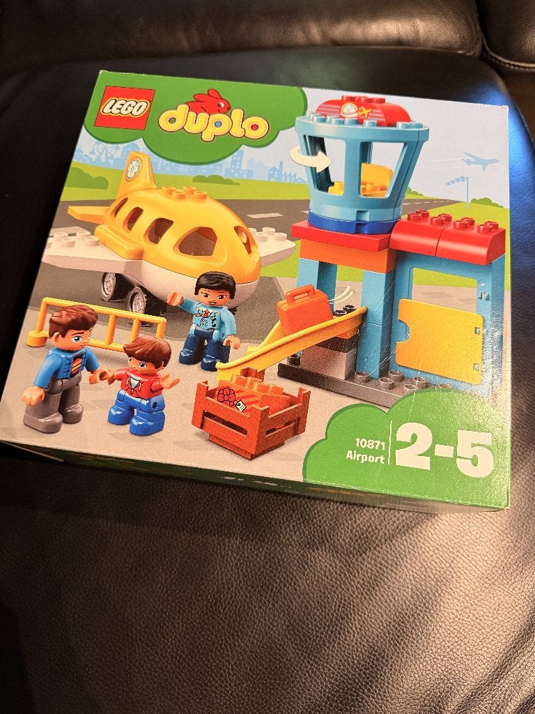 LEGO Duplo 10871 Vliegveld, Ophalen, Compleet, Zo goed als nieuw, Duplo