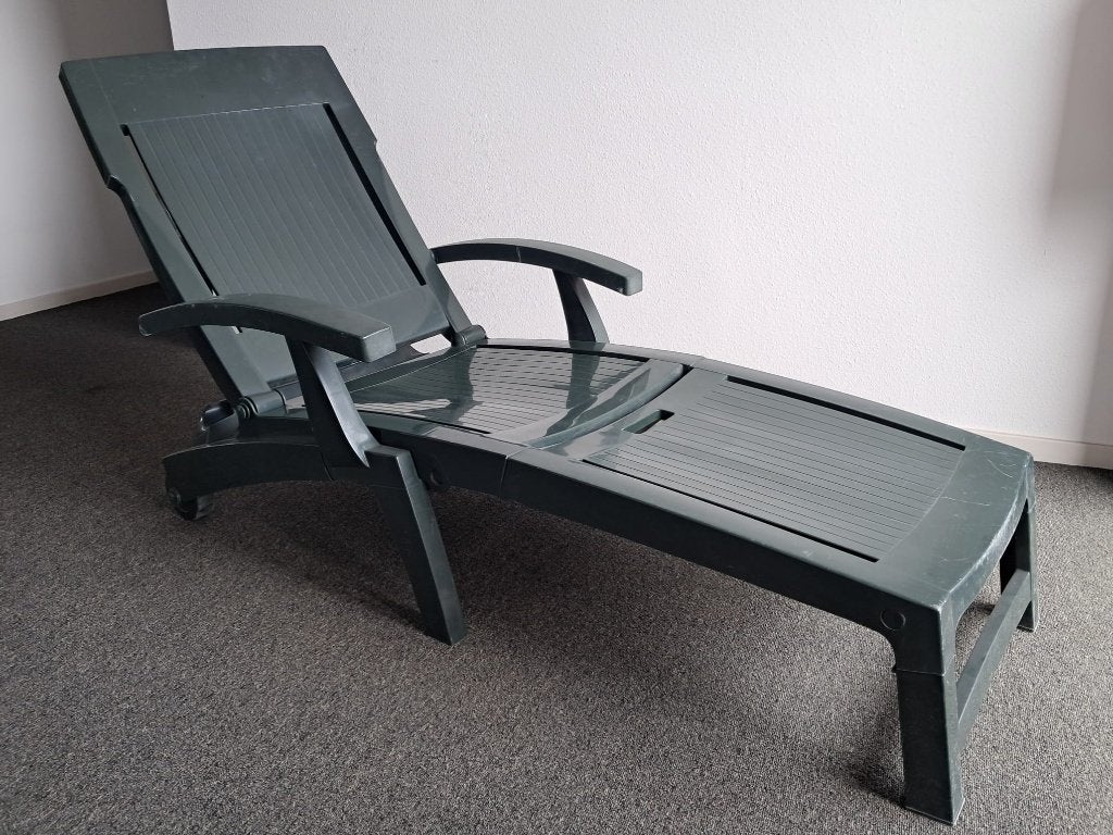 Groen ligbed, Tuin en Terras, Ligbedden, Ophalen, Kunststof