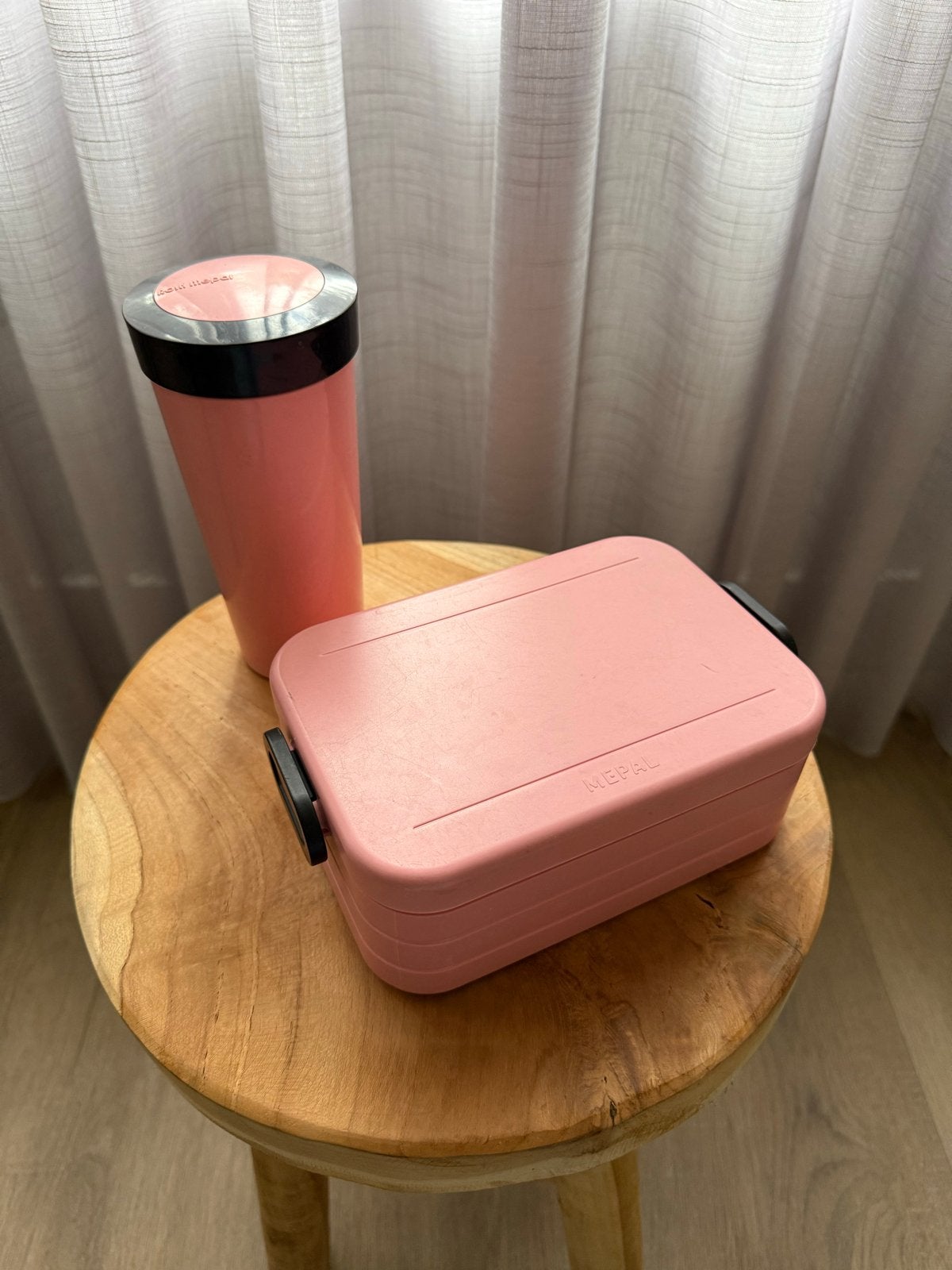 Mepal broodtrommel met beker - roze - gebruikt, Gebruikt, Kunststof, Ophalen of Verzenden, Roze