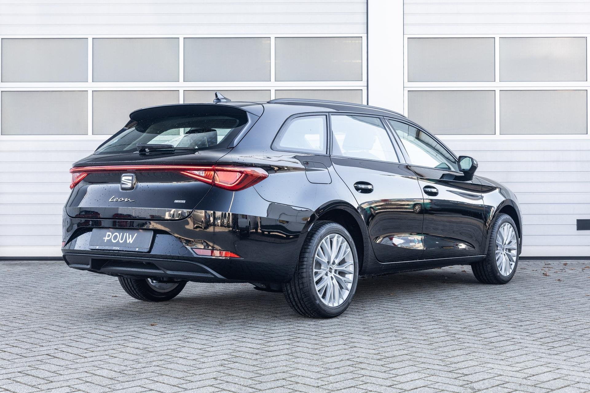 SEAT Leon Sportstourer 1.5 TSI 204pk e-Hybrid Style | Climat, Auto's, Seat, 12 maanden, Stof, 4 cilinders, 1700 kg