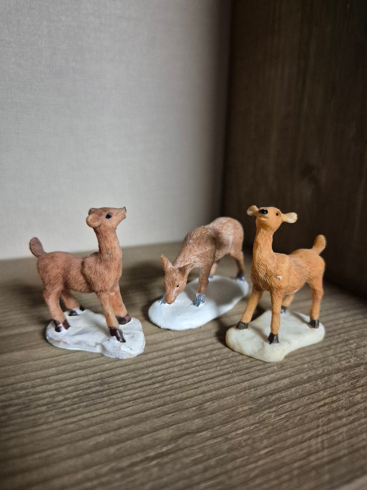 lemax hertjes set van 3 kerstdorp kersthuisjes, Ophalen of Verzenden, Zo goed als nieuw