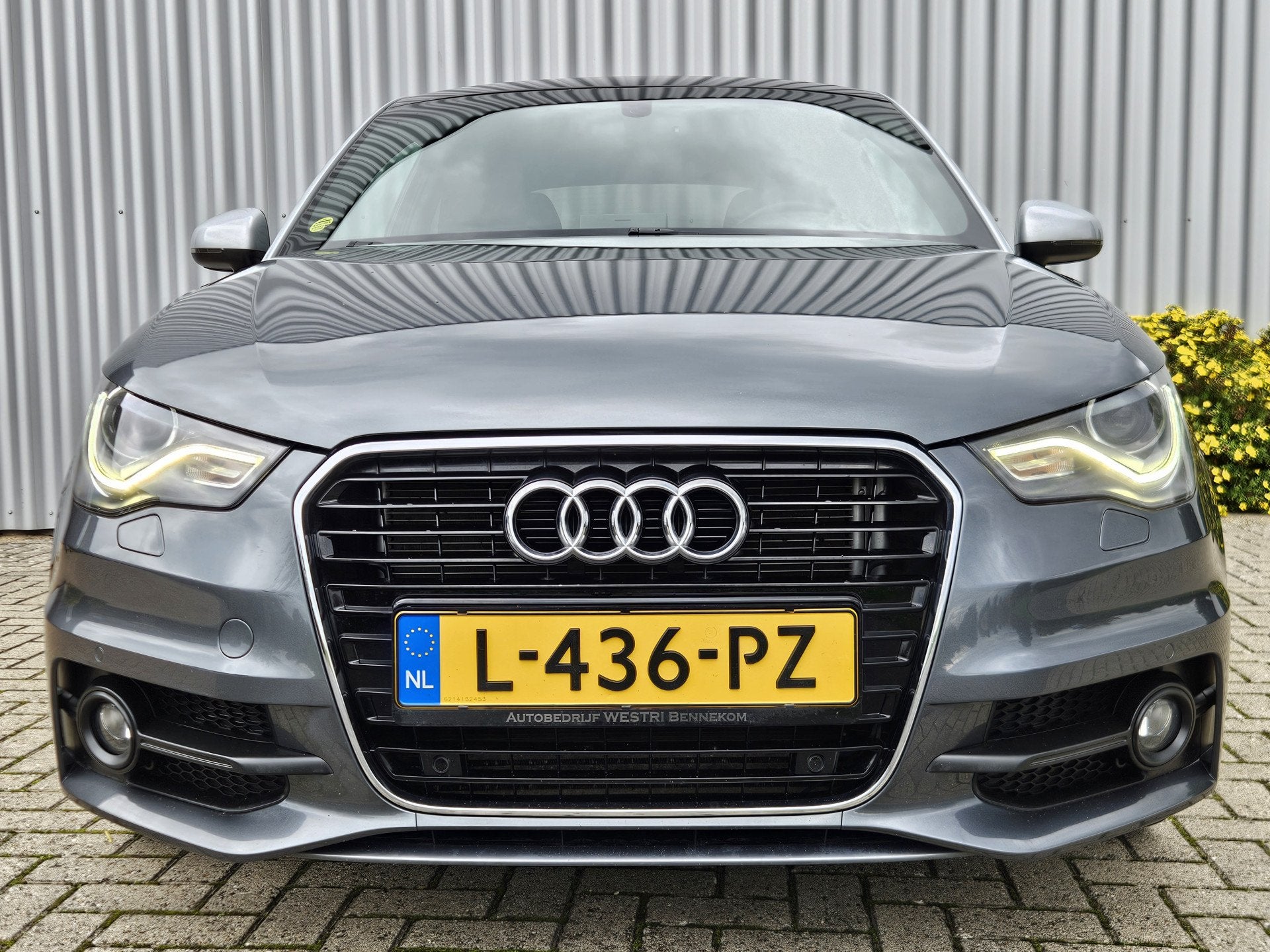 Audi A1 1.4 TFSI S Edition /Automaat/Pano/Stoelverwarming!, Auto's, 4 cilinders, 1165 kg, 4 stoelen, Leder en Stof