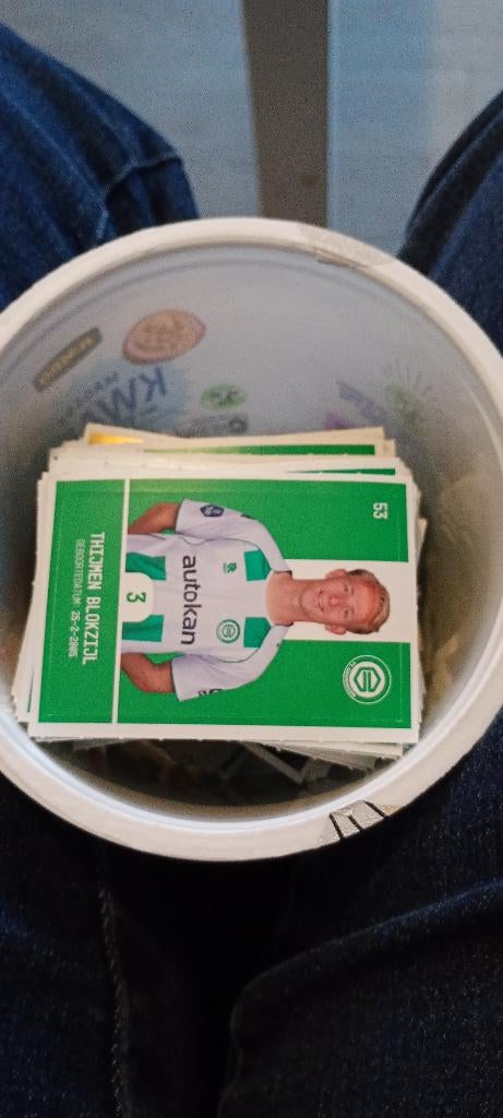 Dubbele voetbal plaatjes, Verzenden, Zo goed als nieuw, Meerdere plaatjes