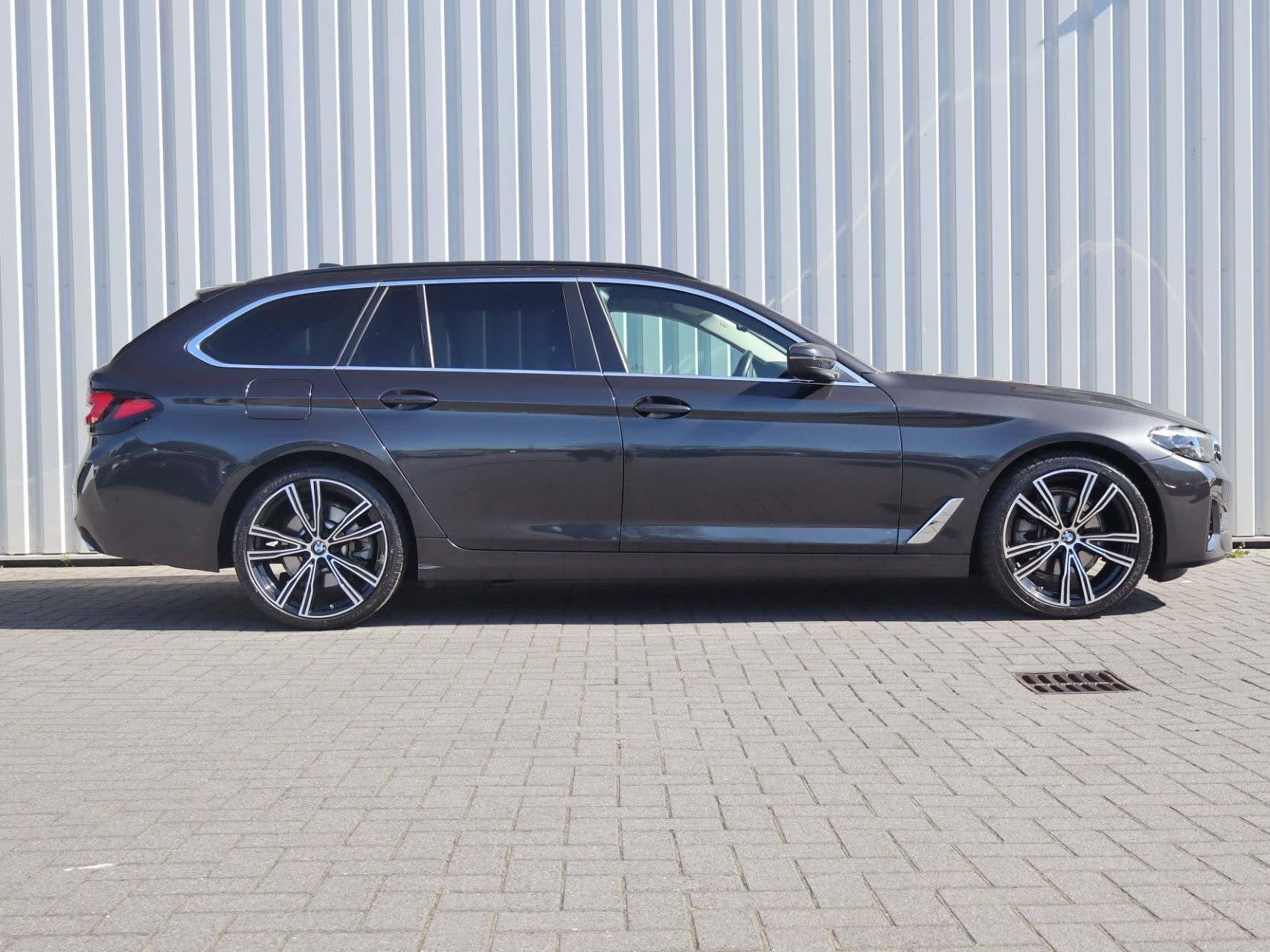 BMW 5-serie Touring 520i 184pk AUT Business Edition Plus | T, Automaat, Gebruikt, 4 cilinders, Automatische klimaatregeling