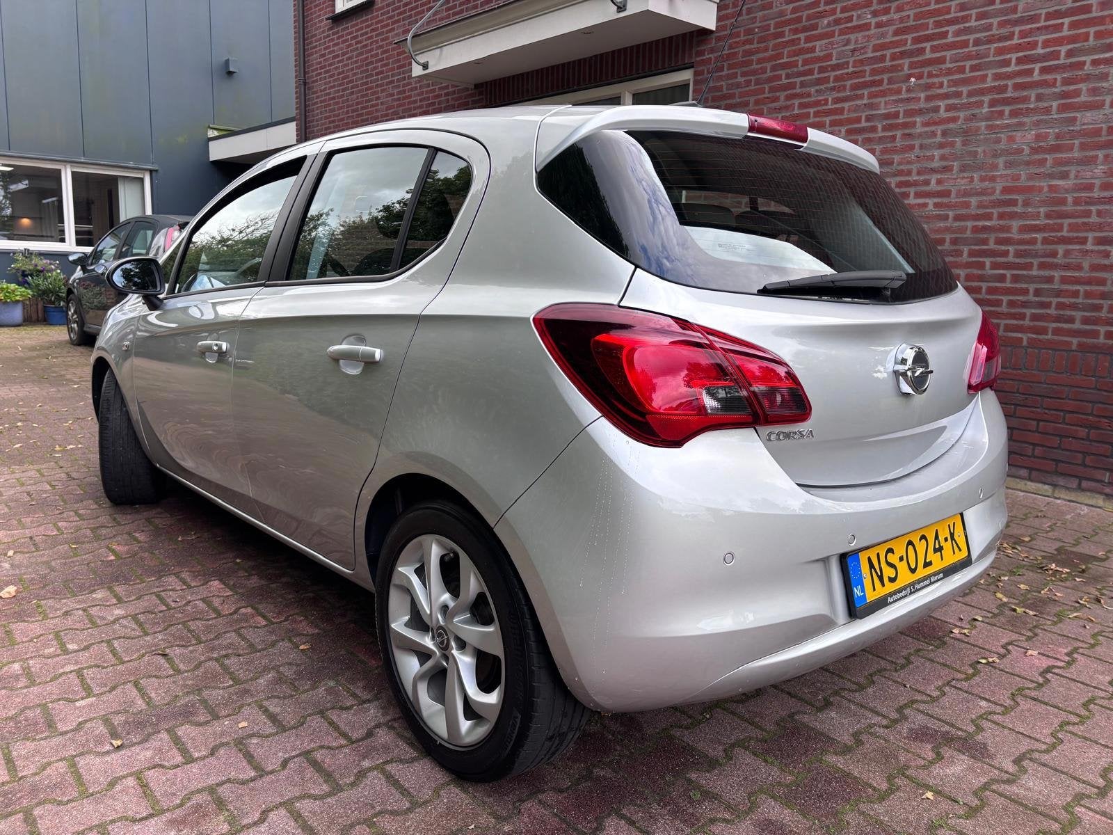 Opel Corsa 1.4 Online Edition, Voorwielaandrijving, Gebruikt, 4 cilinders, 49 €/maand