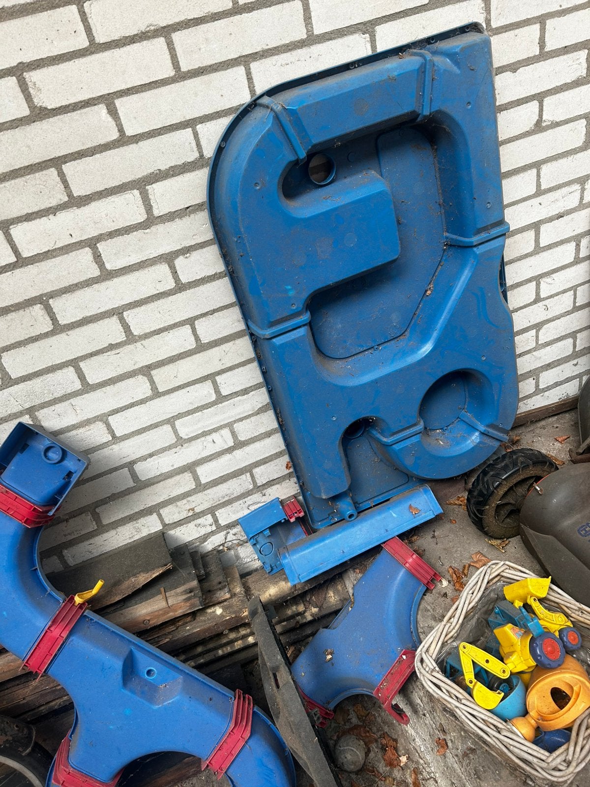 Waterbaan speelgoed buiten gratis, Ophalen, Zo goed als nieuw