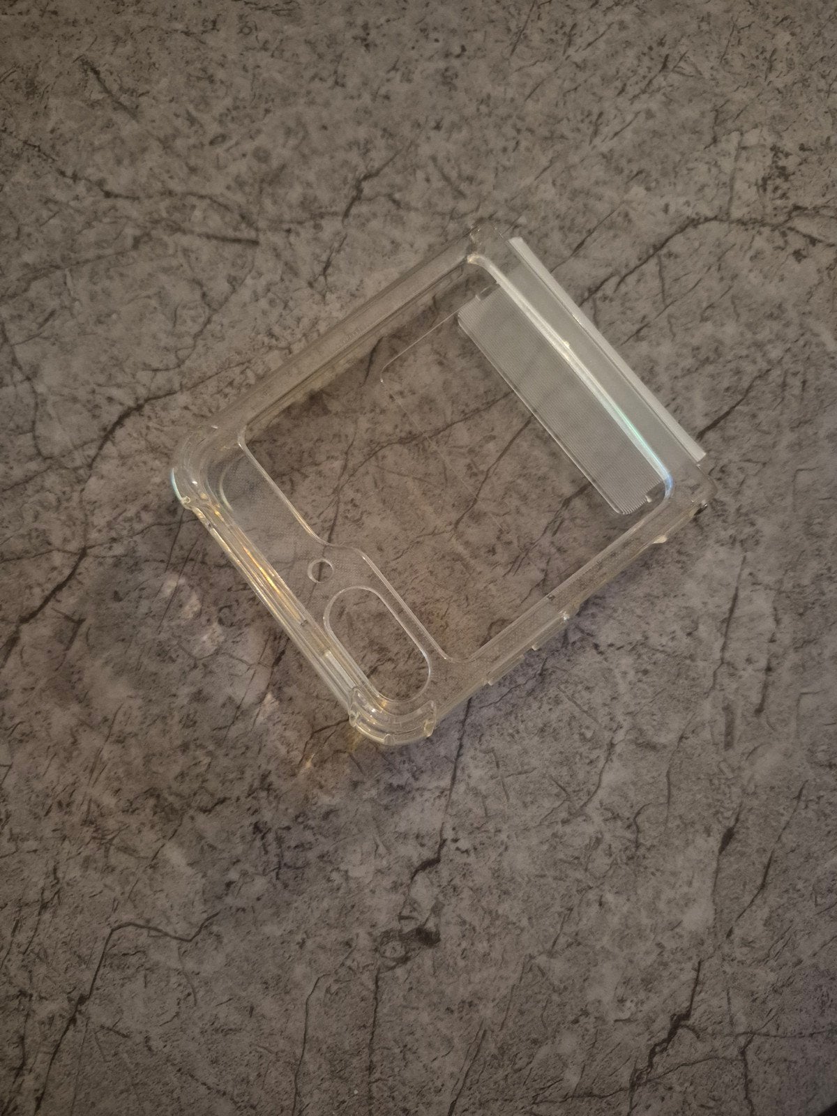 Foto 10 van Samsung Galaxy Z Flip5 256GB – krasvrij + hoesje