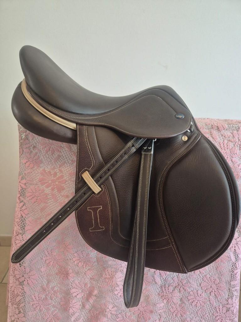 Ikonic Evolution springzadel 16 inch nieuwstaat, Dieren en Toebehoren, Ophalen, Nieuw, Springen