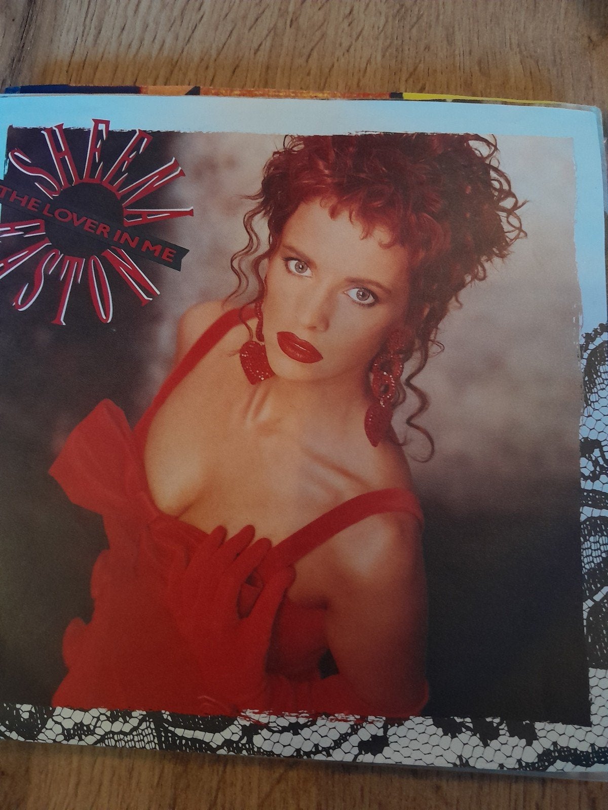 Sheena easton 7inch the lover in me, Ophalen of Verzenden, Zo goed als nieuw, Pop