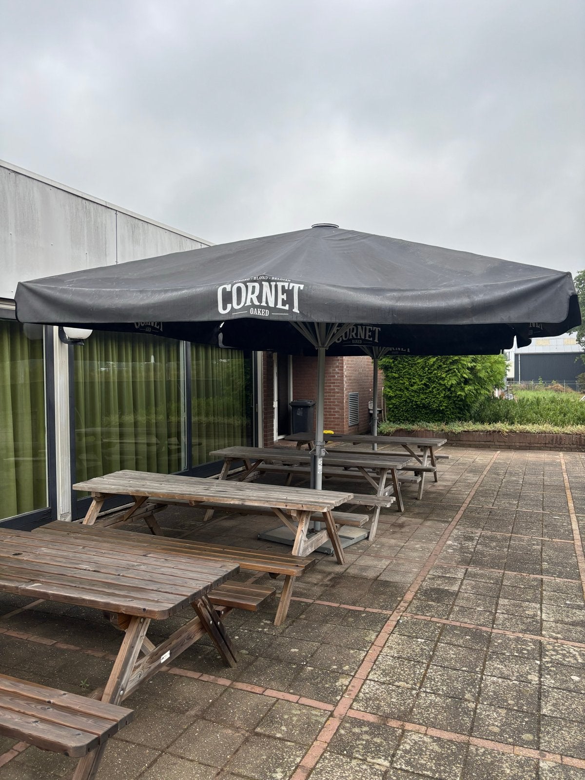 Cornet parasols 4x4 - 3 stuks beschikbaar, Ophalen, Gebruikt, 3 tot 4 meter, Stokparasol