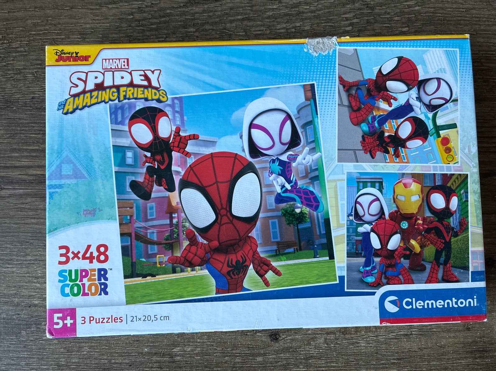 Spidey en zijn geweldige vrienden puzzel - 3x48 stukjes, Kinderen en Baby's, Speelgoed | Kinderpuzzels, Ophalen of Verzenden, 10 tot 50 stukjes