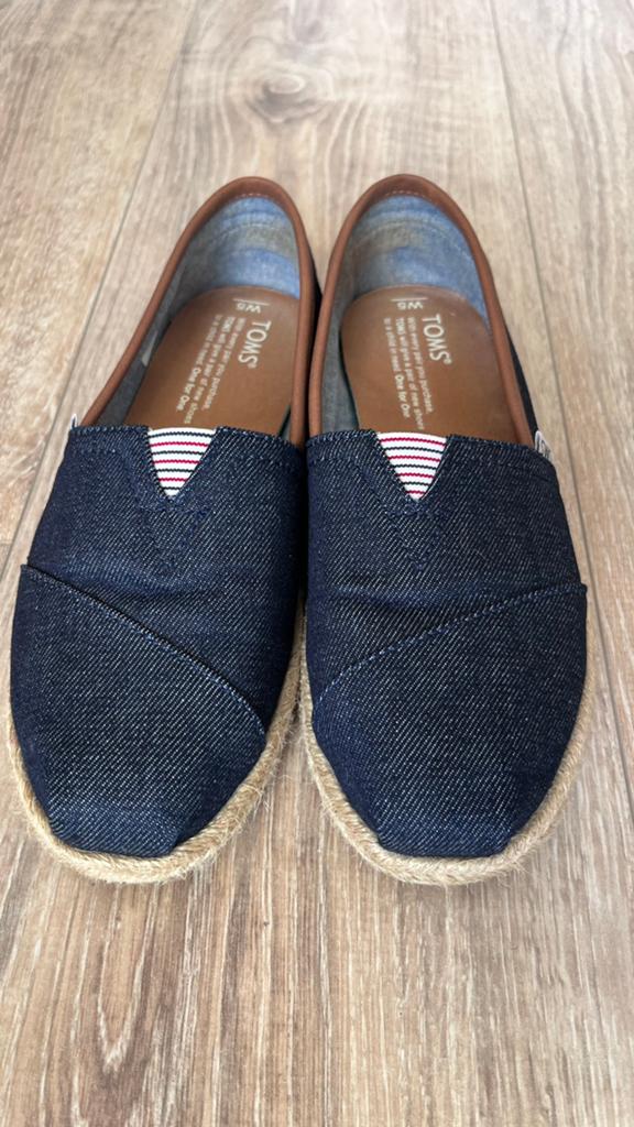 Toms espadrilles maat 35,5, Kinderen en Baby's, Kinderkleding | Schoenen en Sokken, Meisje, Schoenen, Ophalen of Verzenden, Zo goed als nieuw