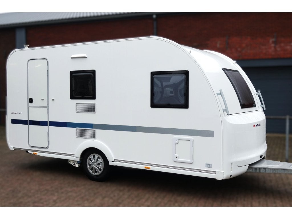 Adria Altea 432 PX 2024 Mover Voortent 1300KG GFK Dak Autark, Caravans en Kamperen, Caravans, Schokbreker, Rondzit, Dwarsbed, Bedrijf