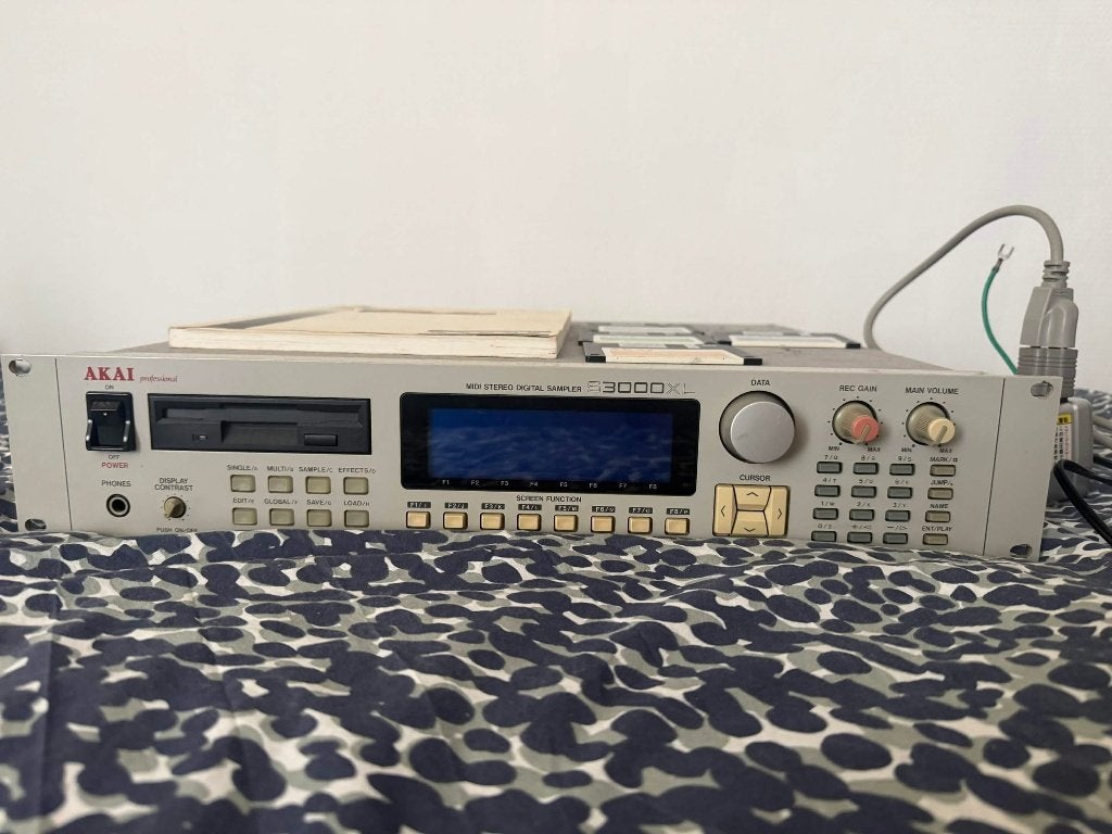 AKAI S3000XL MIDI Stereo Digitale Sampler, Muziek en Instrumenten, Ophalen, Gebruikt