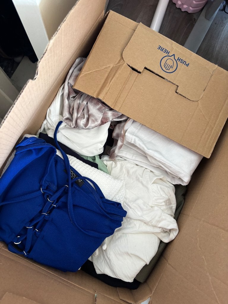 Grote doos met 45 topjes en 14 jurkjes (XS-XL), Ophalen of Verzenden, Gedragen, Maat 38/40 (M)