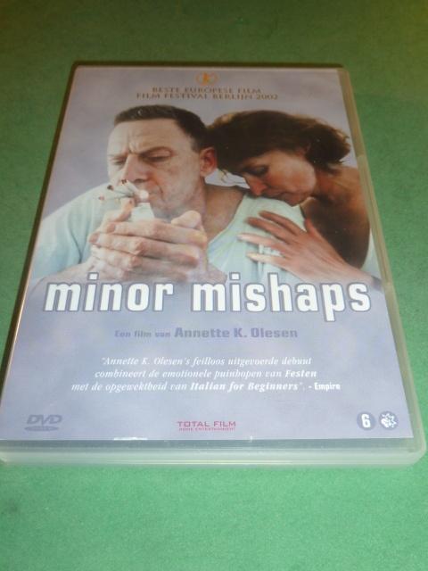 Minor mishaps Annette K. Olesen dvd, Cd's en Dvd's, Dvd's | Filmhuis, Alle leeftijden, Verzenden, Zo goed als nieuw, Scandinavië