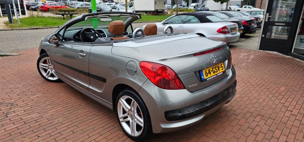Peugeot 207 CC 1.6 VTi | leer airco elec kap nederlandse aut, 15 km/l, Gebruikt, 4 cilinders, Cabriolet
