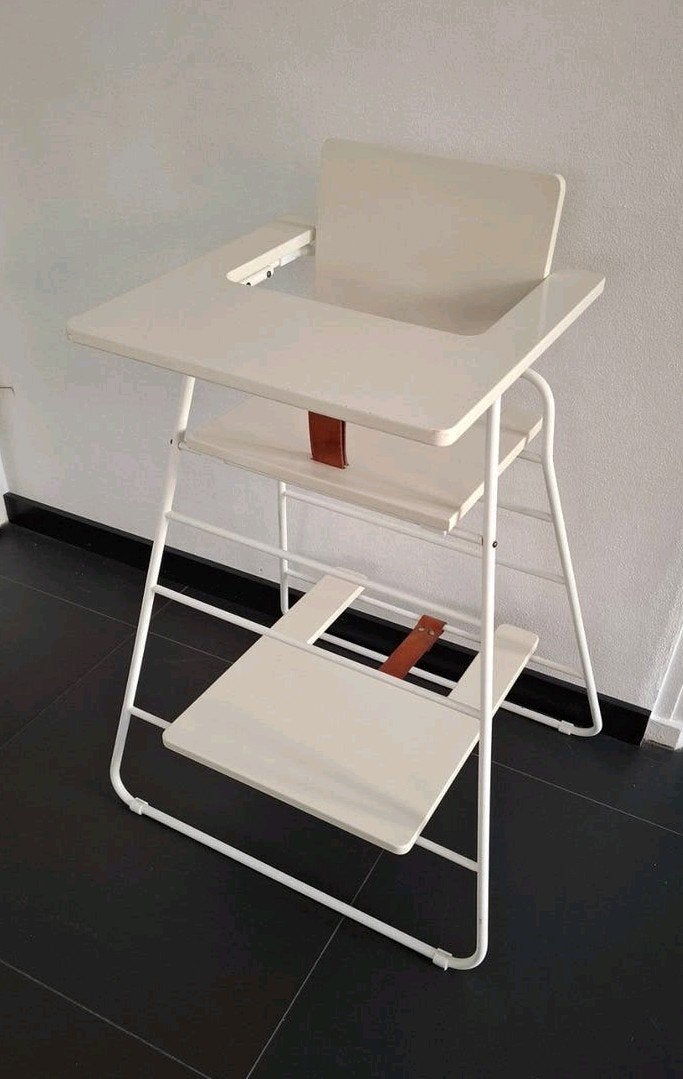 Design kinderstoel Tower chair - BudtzBendix, Ophalen, Gebruikt, Meegroeistoel, Afneembaar eetblad