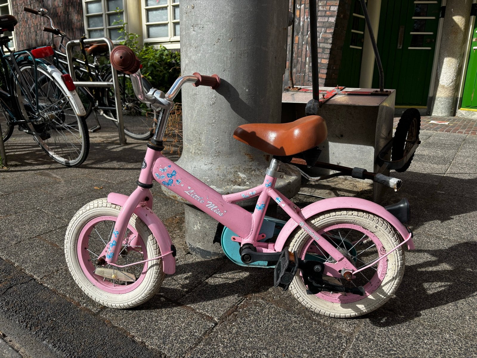 Roze kinderfiets in goede staat, Ophalen, Gebruikt, Terugtraprem
