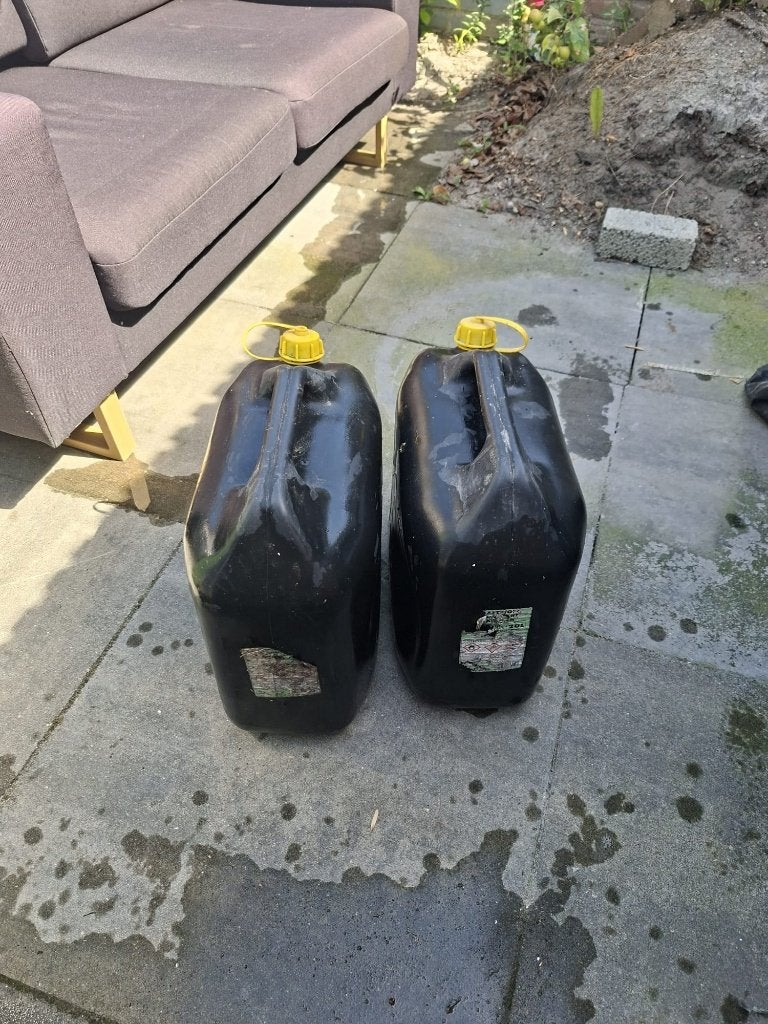 Gratis 3 Jerrycans 20 liter, Ophalen, Gebruikt