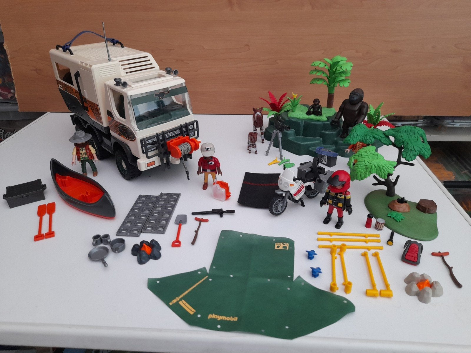 Playmobil safari vrachtwagen en moter, Kinderen en Baby's, Speelgoed | Playmobil, Wild life, Complete set, Voertuig, Ophalen of Verzenden