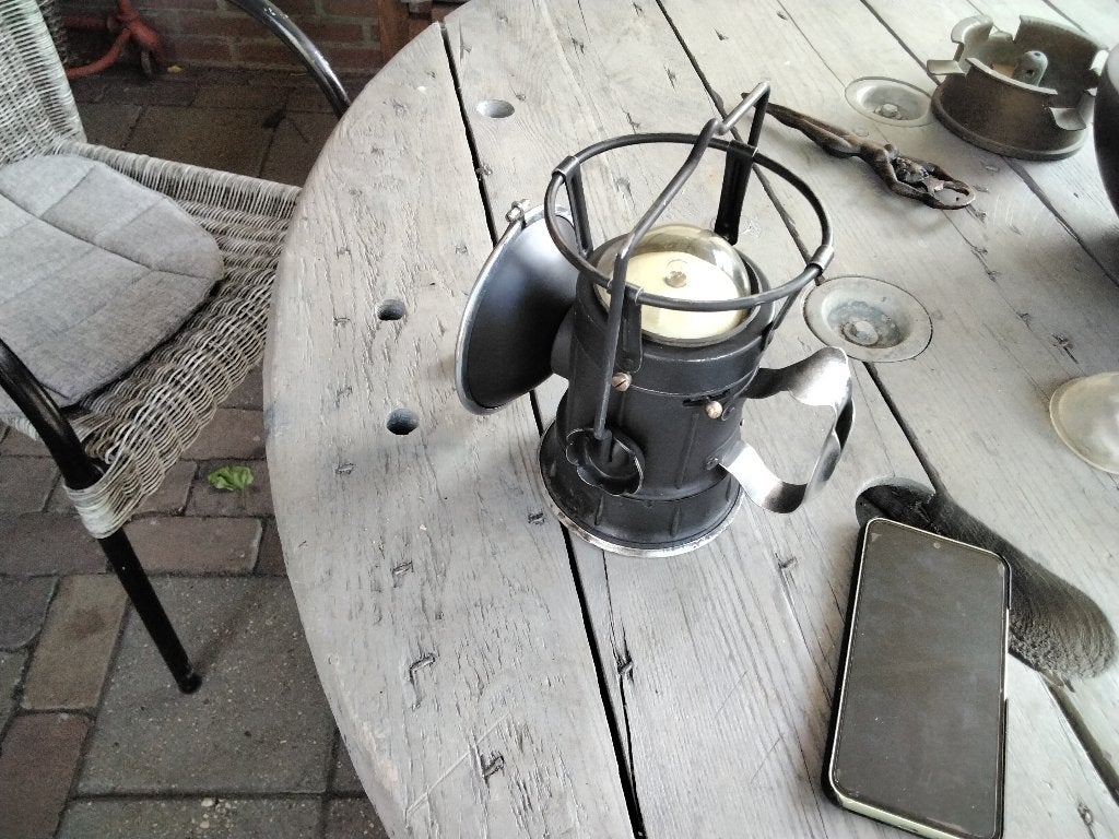 Britse  batterij lamp w02, Verzamelen, Militaria | Tweede Wereldoorlog, Ophalen of Verzenden, Landmacht, Engeland, Overige typen
