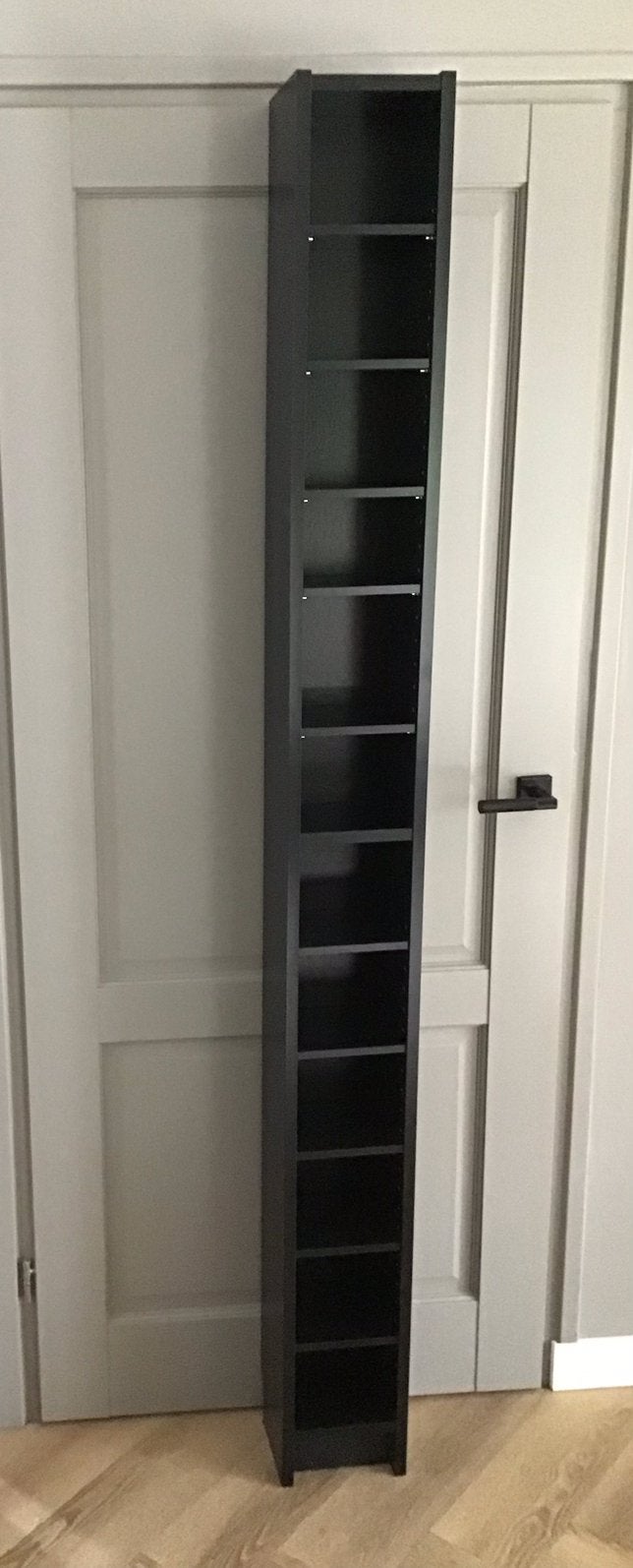CD / dvd kast, Ophalen, 150 discs of meer, Zo goed als nieuw, Hout