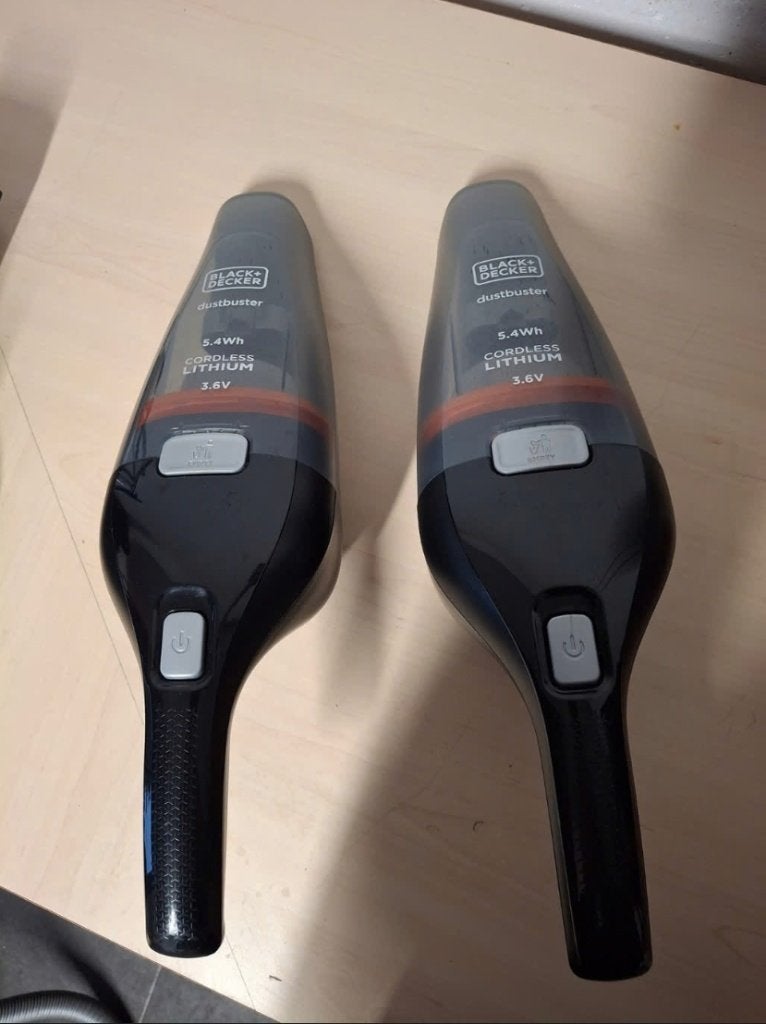 Set van 2 Black+Decker Dustbuster Kruimeldieven 3.6V, Overige merken, Kruimeldief, Draadloos, Ophalen of Verzenden