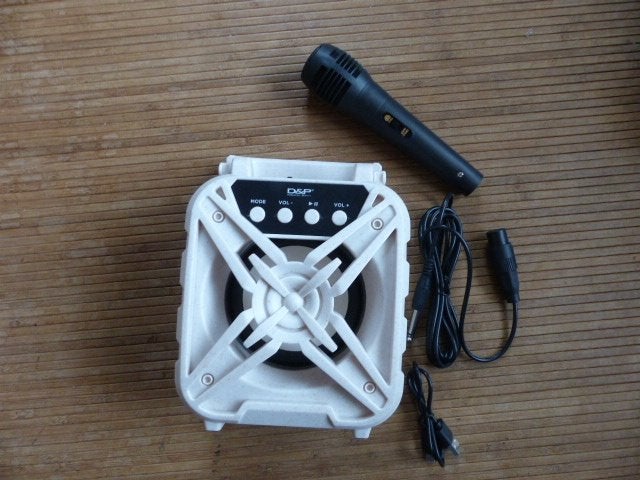 nieuw D & P wheat straw bluetooth karaoke speaker, Ophalen of Verzenden, Nieuw