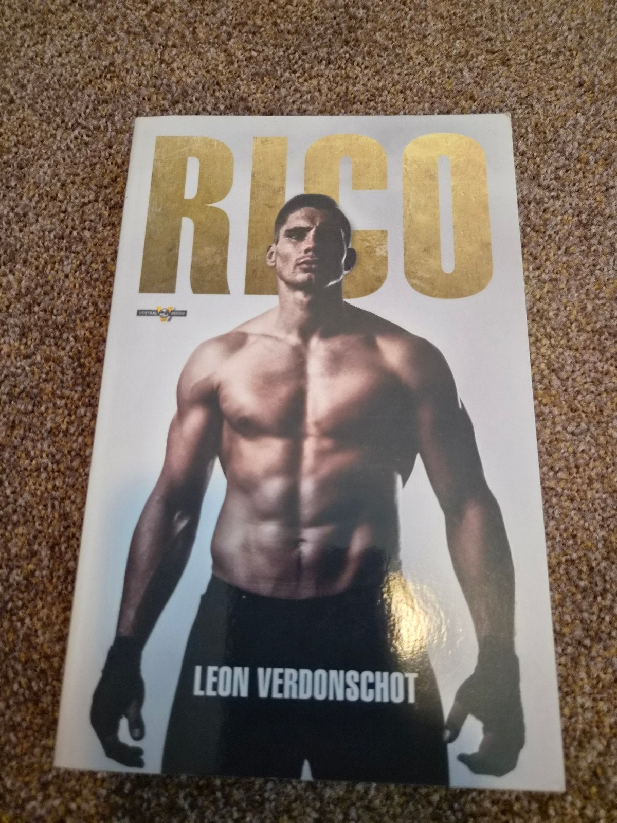 Rico Verhoeven: Het onthullende levensverhaal, Ophalen of Verzenden, Zo goed als nieuw, Leon Verdonschot, Nederland