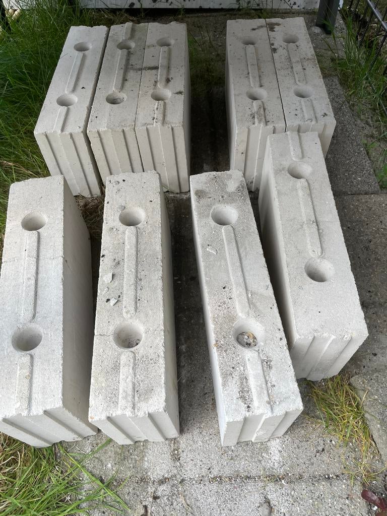 Kalkzandsteen 20 stuks + zak lijm 25kg, Ophalen, Nieuw, Kalkzandstenen