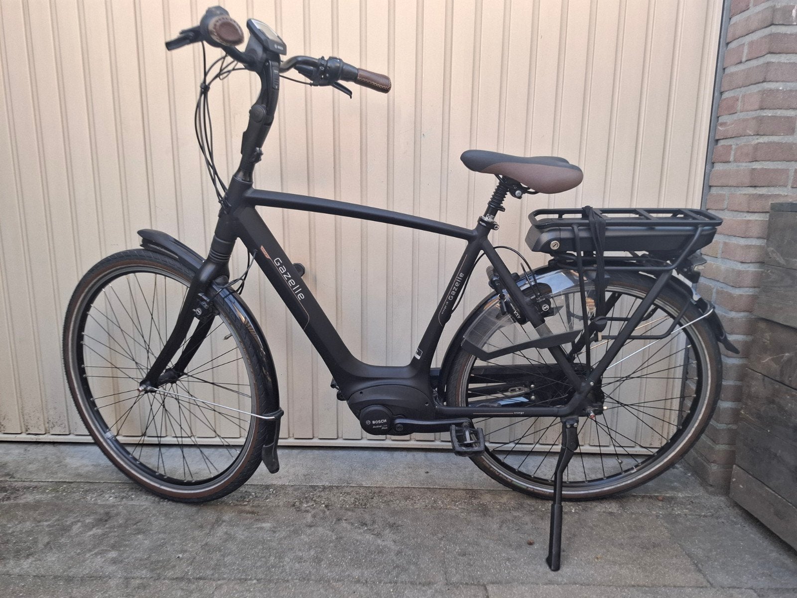Gazelle orange c8 28 inch 8 versnellingen heren ebike bosch, Fietsen en Brommers, Fietsen | Heren | Herenfietsen, Ophalen, Zo goed als nieuw