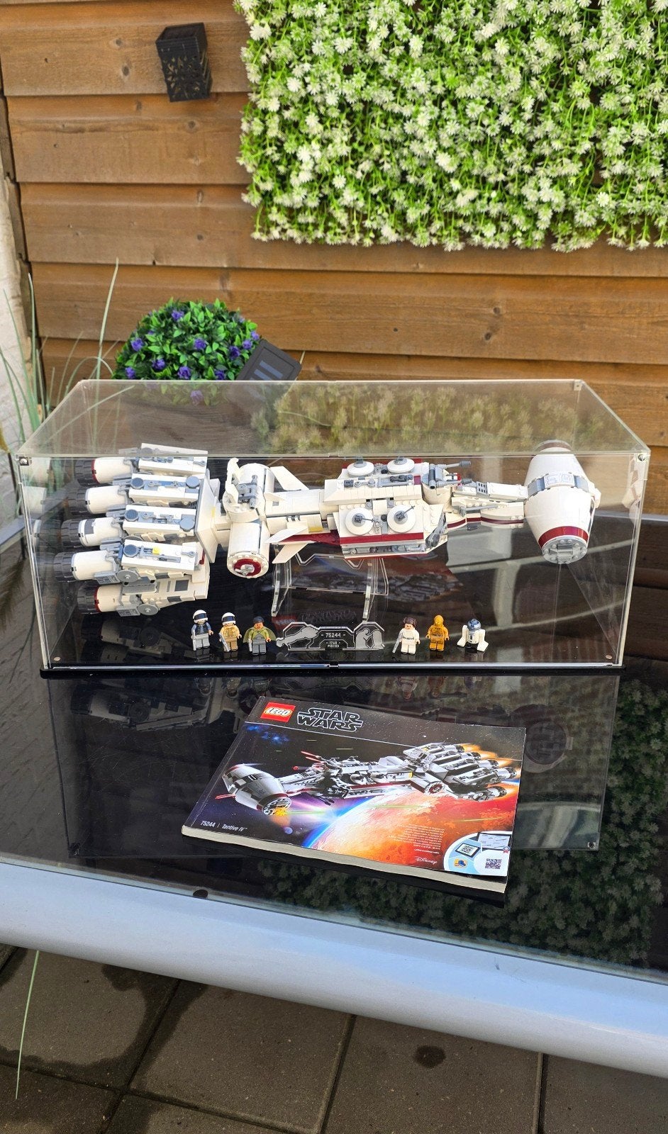 LEGO Star Wars Tantive IV (75244) met displaycase, Ophalen of Verzenden, Zo goed als nieuw, Complete set, Lego