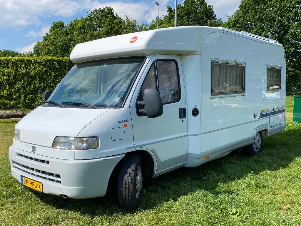 Büstner T604: APK tot 20-10-27 !! Bieden mag zeker!!, Caravans en Kamperen, Campers, Ringverwarming, Fiat, Particulier, Afzuigkap