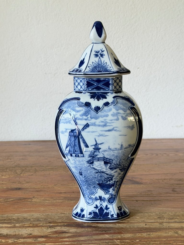 Vaas / Dekselvaas -Mosa - Louis Regout  - Delfts Blauw, Ophalen of Verzenden