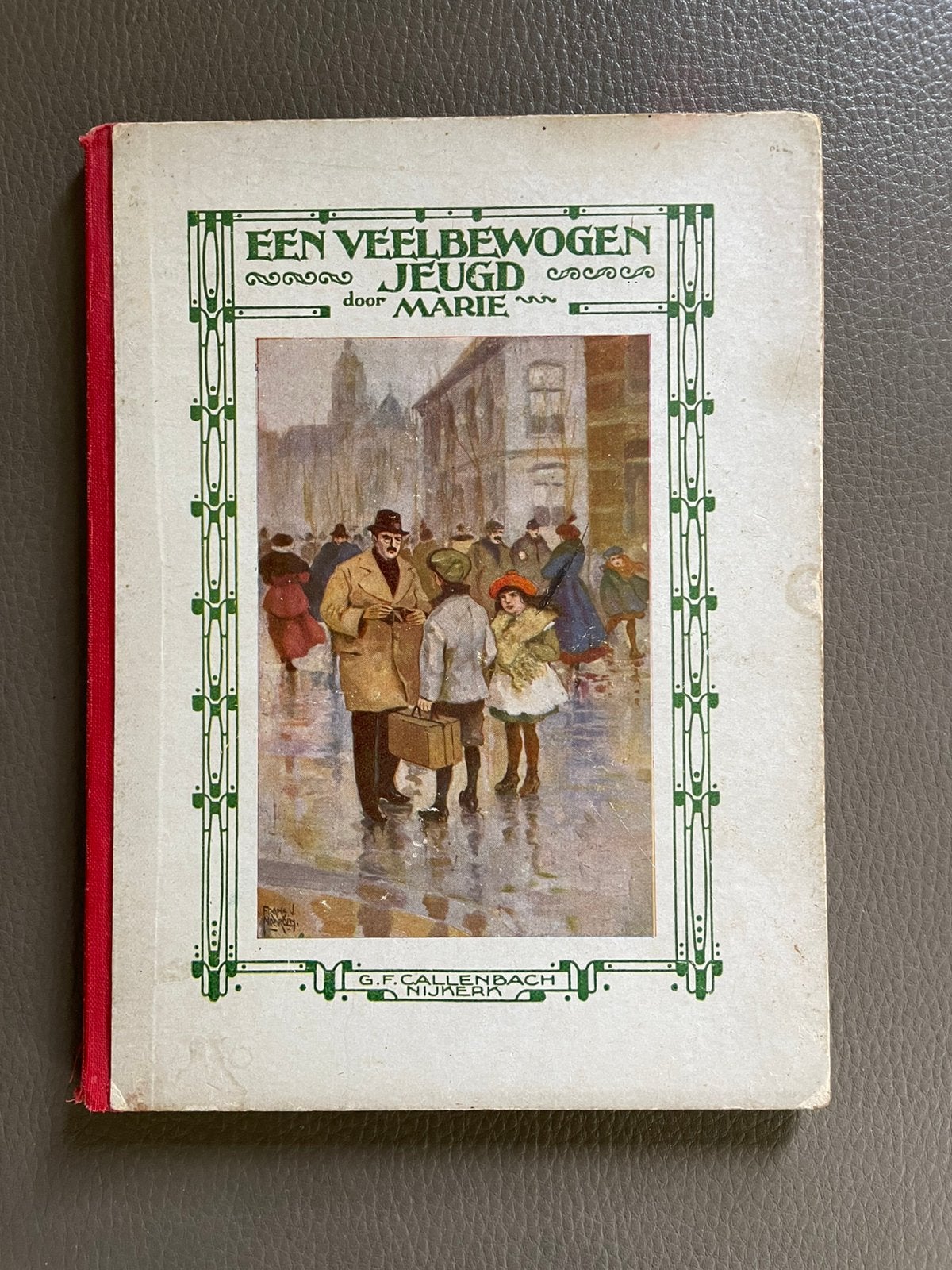 Een veel bewogen jeugd - Marie, Ophalen of Verzenden, Marie.