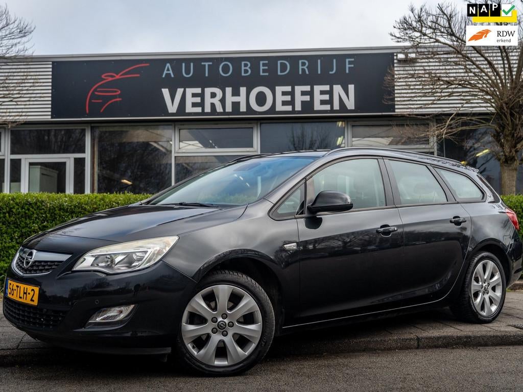 Opel Astra Sports Tourer 1.4 Edition - AIRCO - CRUISE / CLIM, Voorwielaandrijving, Euro 5, Gebruikt, 4 cilinders