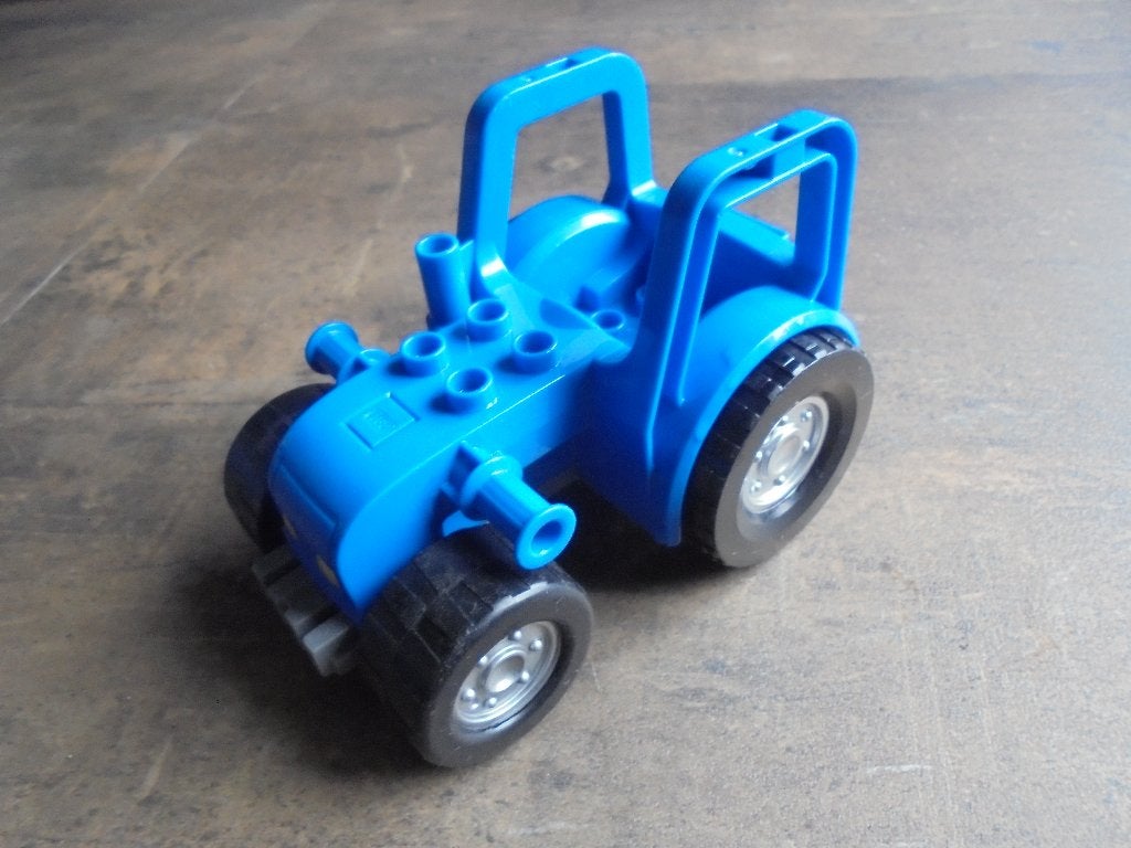 Lego Duplo Farm Tractor with 2x2 Studs on Hood (zie foto's), Ophalen of Verzenden, Gebruikt, Losse stenen, Duplo
