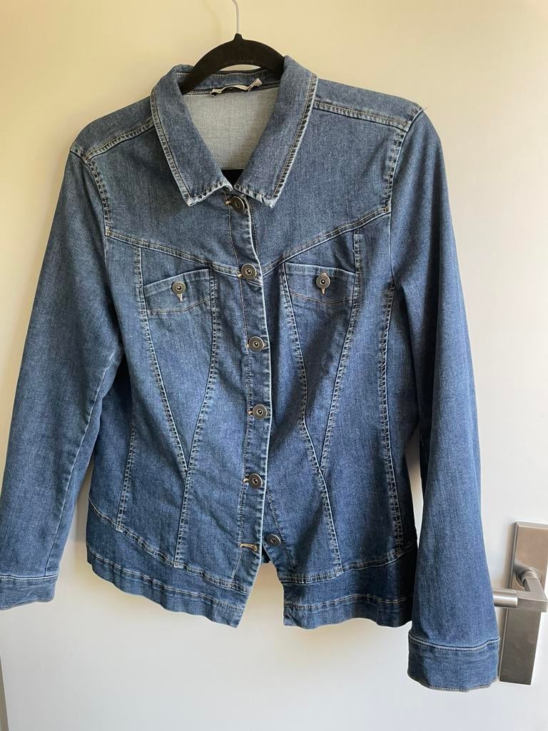Jeans jasje., Ophalen of Verzenden, Zo goed als nieuw, Maat 46/48 (XL) of groter, Blauw