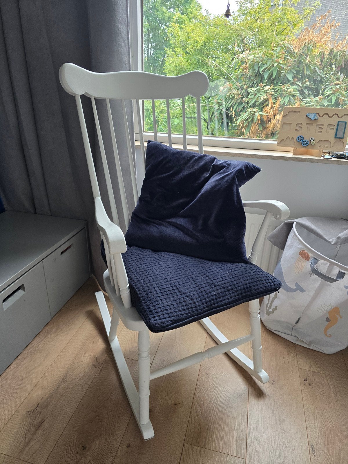 Witte schommelstoel, Huis en Inrichting, Stoelen, Ophalen, Gebruikt, Wit, Stof