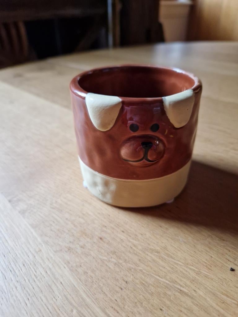 KLEIN BLOEMPOTJE HOND, Ophalen of Verzenden, Zo goed als nieuw, Hond of Kat, Beeldje of Figuurtje