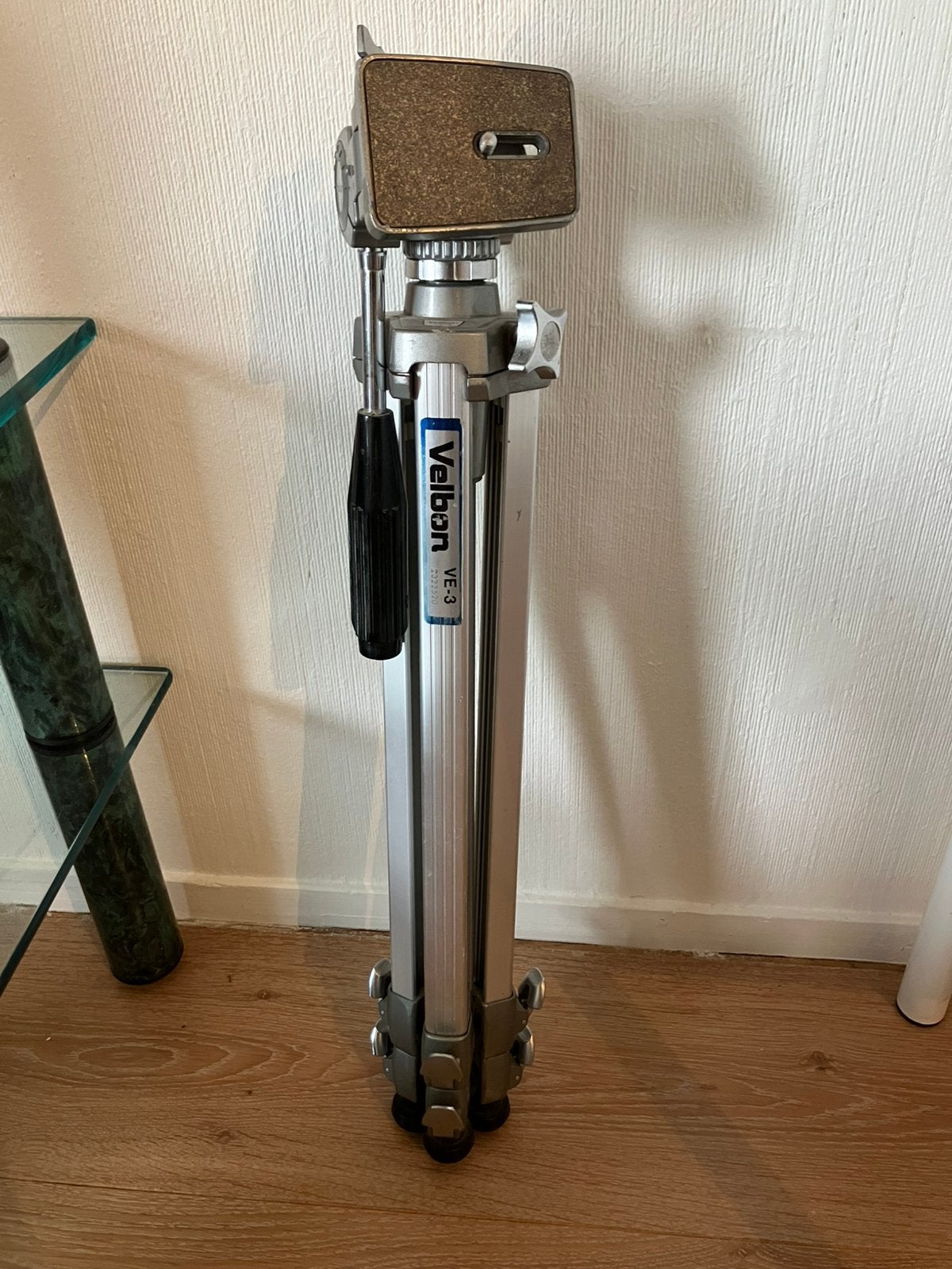Velbon VE-3 statief, Ophalen, Zo goed als nieuw, 150 tot 175 cm, Driepoot
